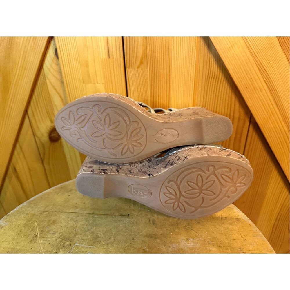 B.o.c. Born Wynda sandals leather cream gold sz 6M - Picture 7 of 8
